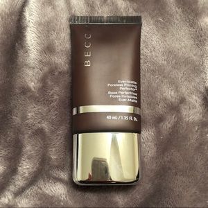 Becca evermatte primer
